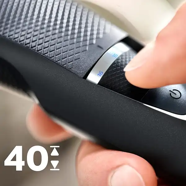 Philips Tagliabarba Regola Barba 2 Pettini Rifinitori e Astuccio da Trasporto