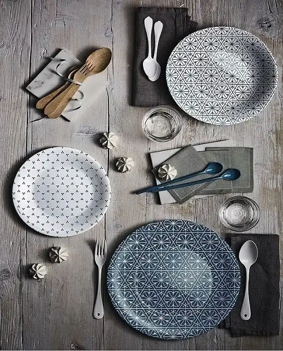 Servizio Piatti Da Tavola In Arcopal Pz 18 Maiolica Blue Bormioli Rocco
