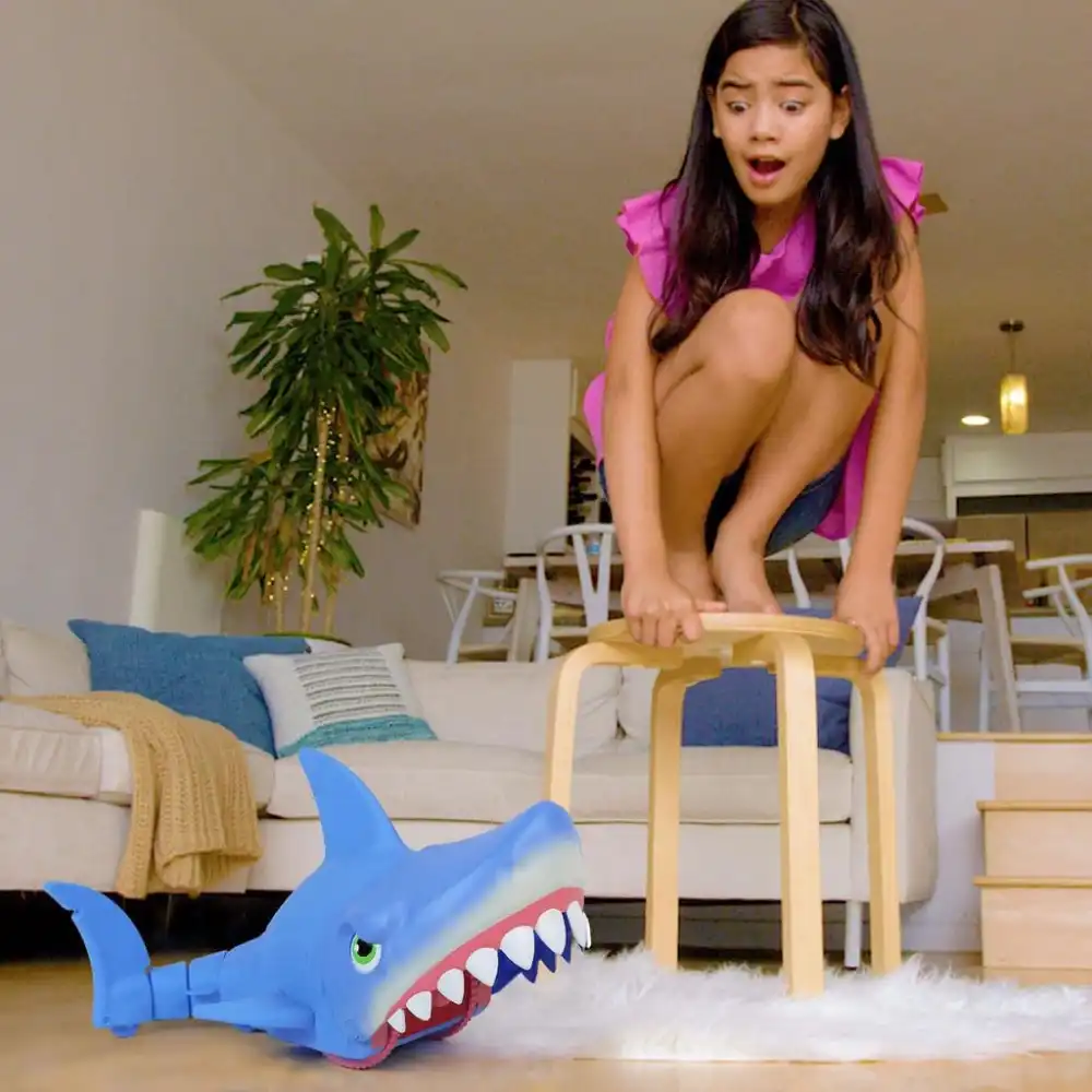 Sky Rocket Mega Chomp Squalo Radiocomandato con Morsetto Giocattolo 4+ Blu