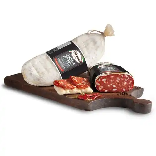 Cesto Salumi Tipici Italiani con Culatta Stagionata Spianata Piccante Guanciale