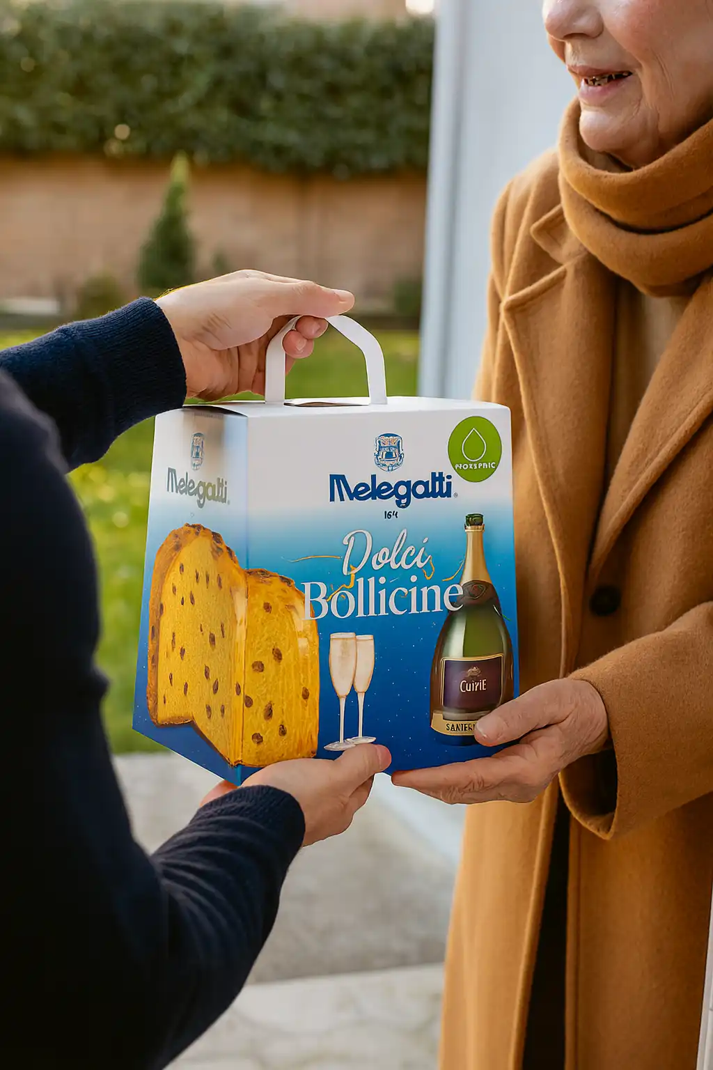 Melegatti Valigetta Panettone Classico con Bottiglia Spumante Idea Regalo