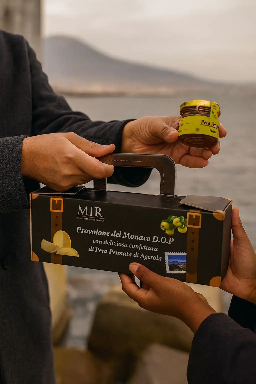 Valigetta Provolone Del Monaco DOP Con Confettura Pera Pennata Set Gourmet