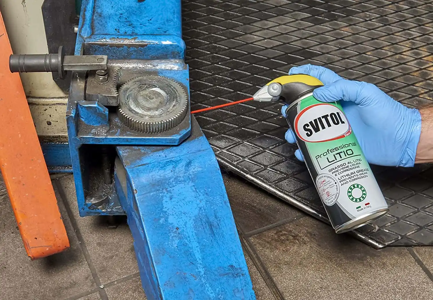 Svitol Professionale Lubrificante Litio Grasso al Litio Previene Usura 400ml