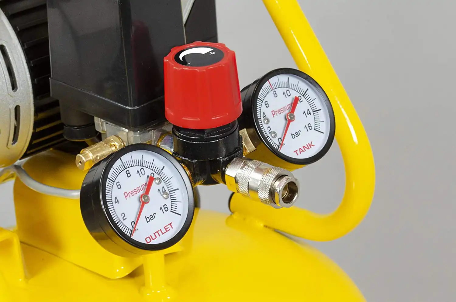 Compressore Stanley Verticale 50 Litri Silenzioso 1,3HP 59dB(A) Con Ruote