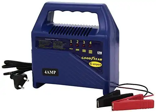 Carica Batteria Per Auto 4 Ampere 12 V 230 V Con 2 Pinze Morsetto Good Year