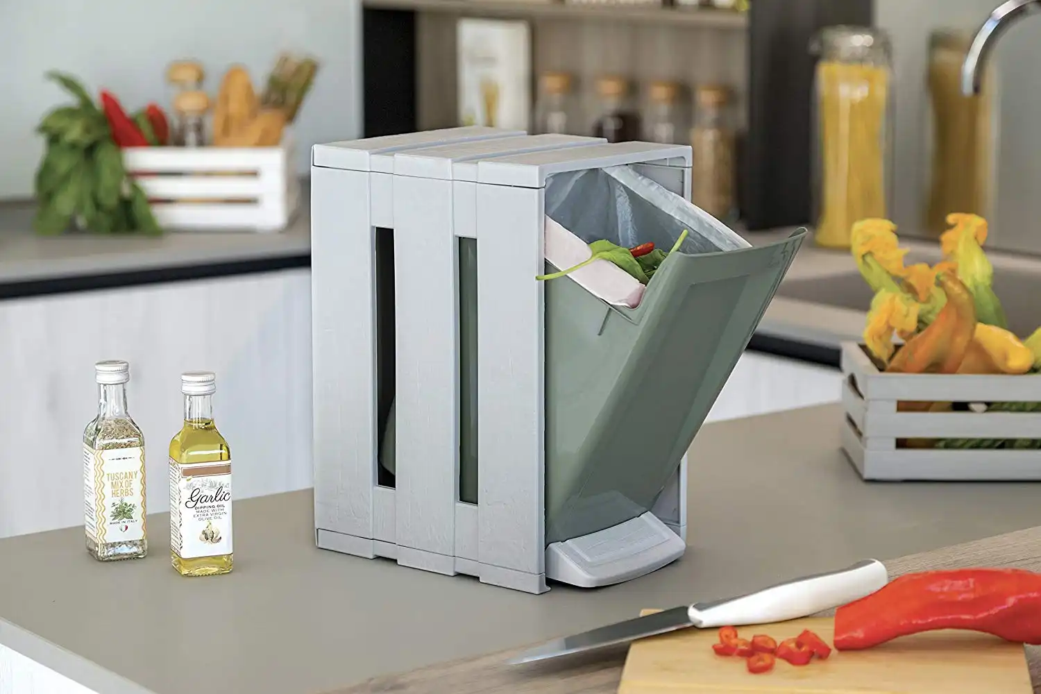 Pattumiera a Pedale 7 Lt Plastica Bama Tin Bin 19x23x30 Cm Ghiaccio