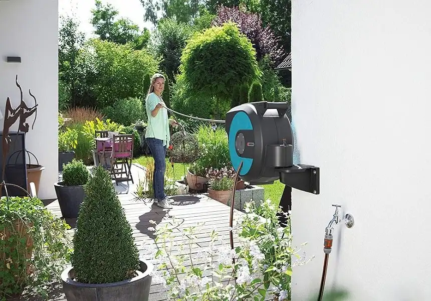 Avvolgitubo da Muro Automatico Orientabile Roll-Up Con Tubo Giardino 15 Mt