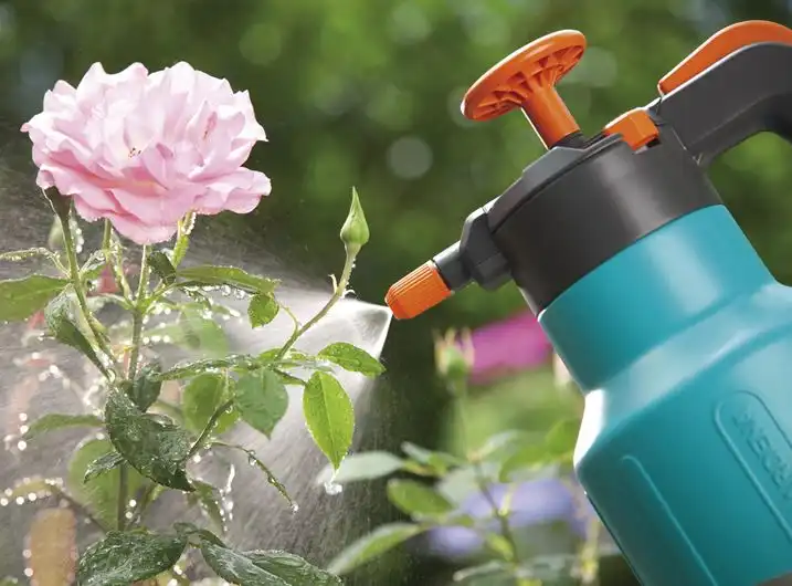 Spruzzatore A Pressione Multiuso 1,25 Lt Per Giardino Casa Piante Fiori