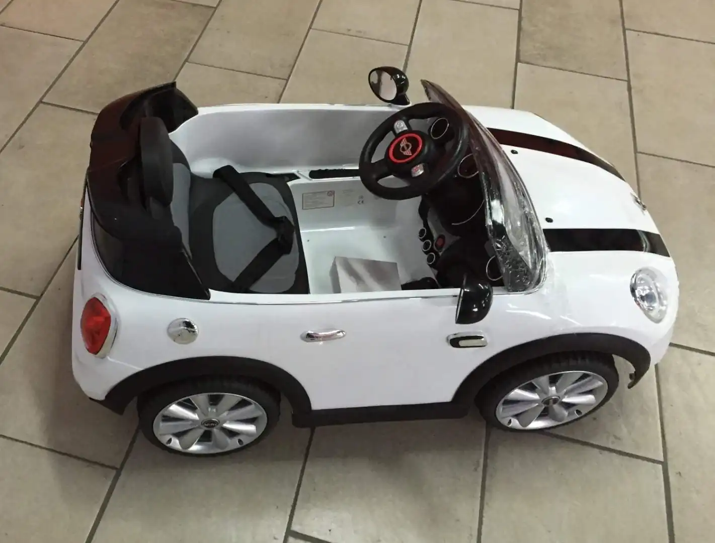 Auto Elettrica Per Bambini Mini Cooper S 12V Bianca Con Telecomando Parentale