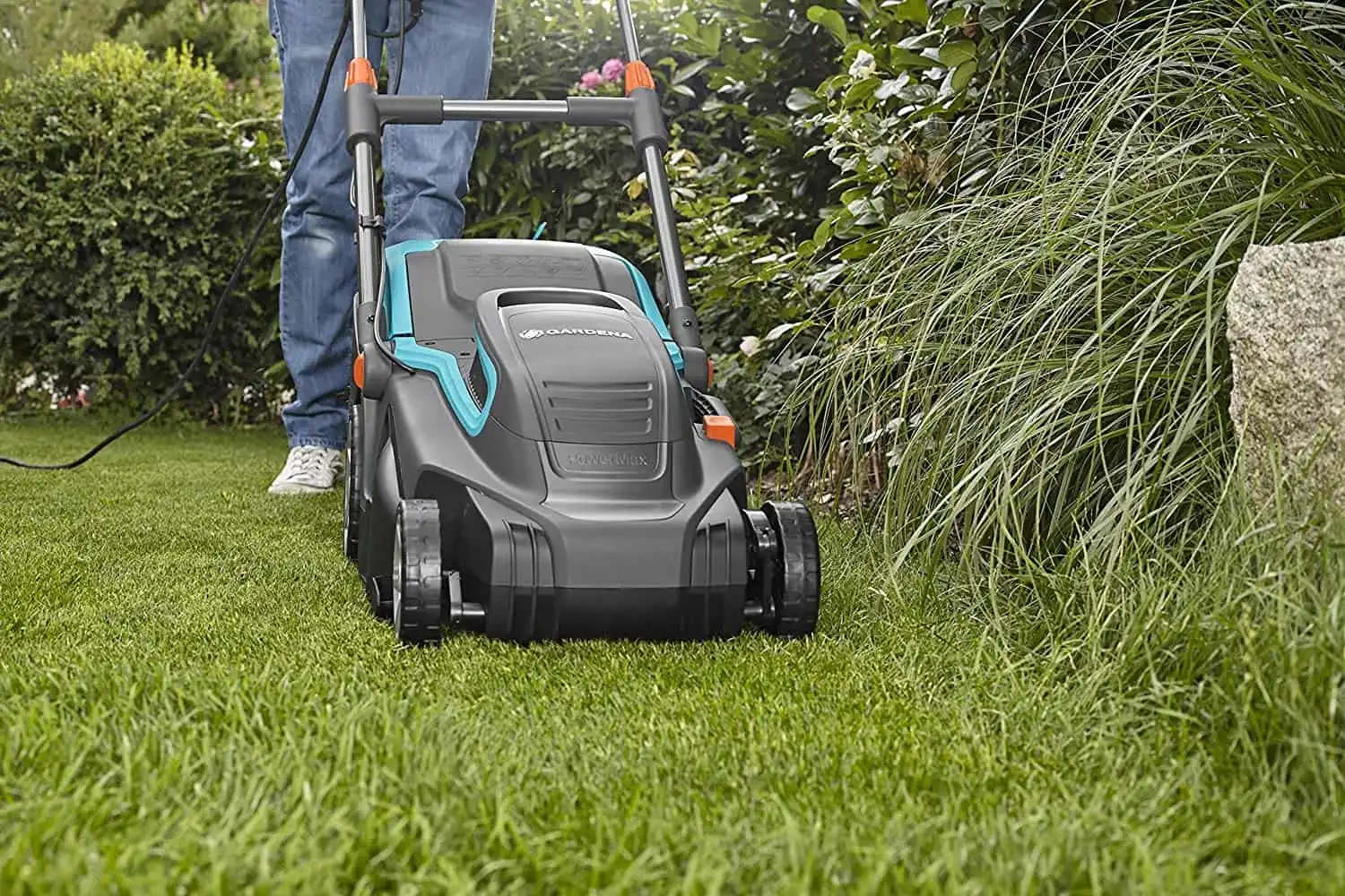 Gardena Tosaerba Rasaerba Elettrico PowerMax 1600/37 Taglio da 20 a 60mm