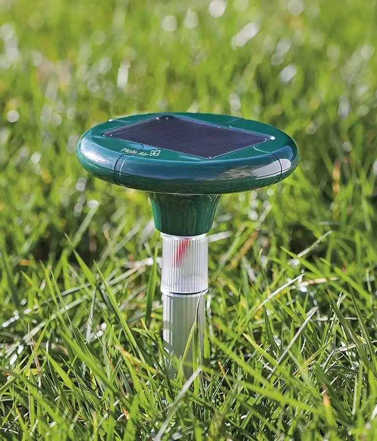 Dissuasore Scaccia Talpe Arvicole ad Ultrasuoni Con Pannello Batteria Solare