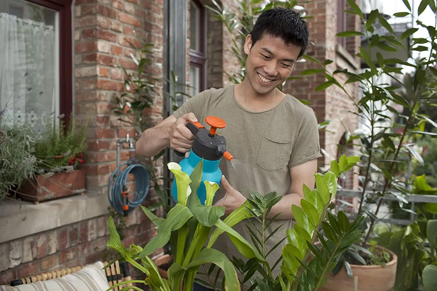 Spruzzatore A Pressione Multiuso 1,25 Lt Per Giardino Casa Piante Fiori