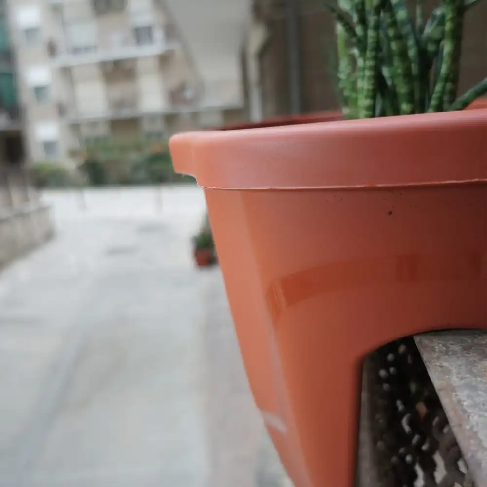Vaso Flora da Balcone per Ringhiera Rettangolare 58x29x24cm Color Terracotta